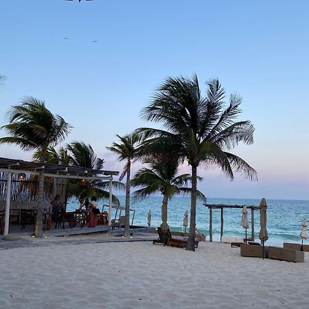 Punta Blanca Beach House Cancún Buitenkant foto