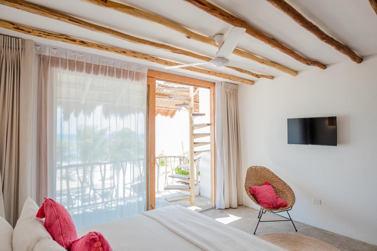 Punta Blanca Beach House Cancún Buitenkant foto