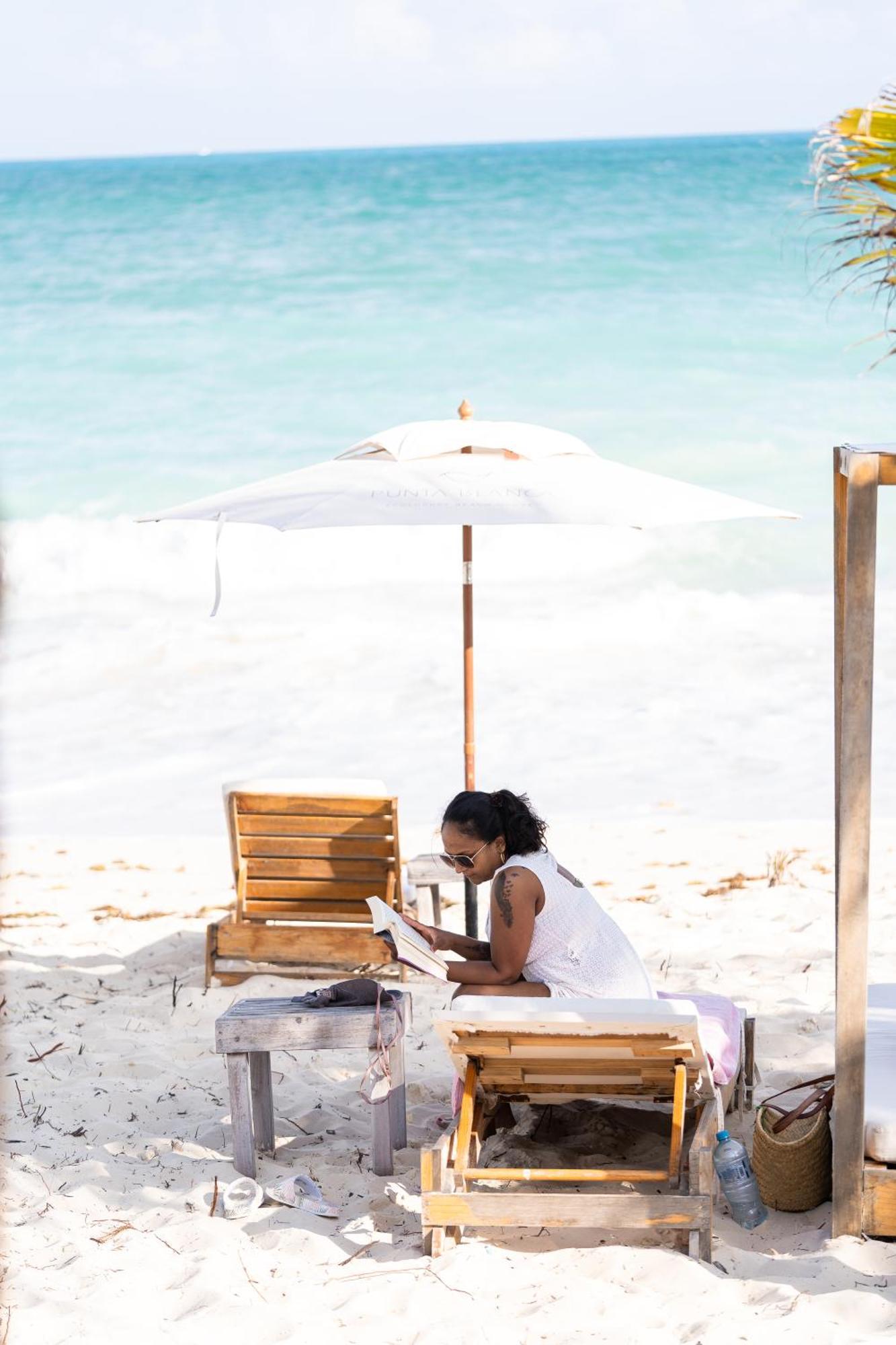 Punta Blanca Beach House Cancún Buitenkant foto