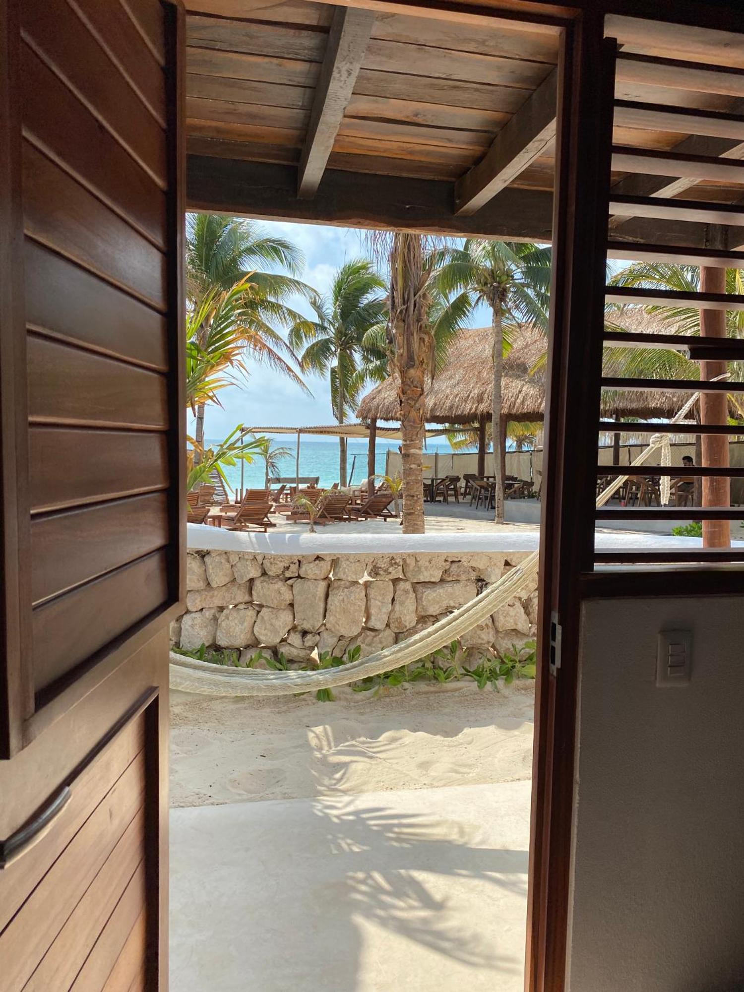 Punta Blanca Beach House Cancún Buitenkant foto