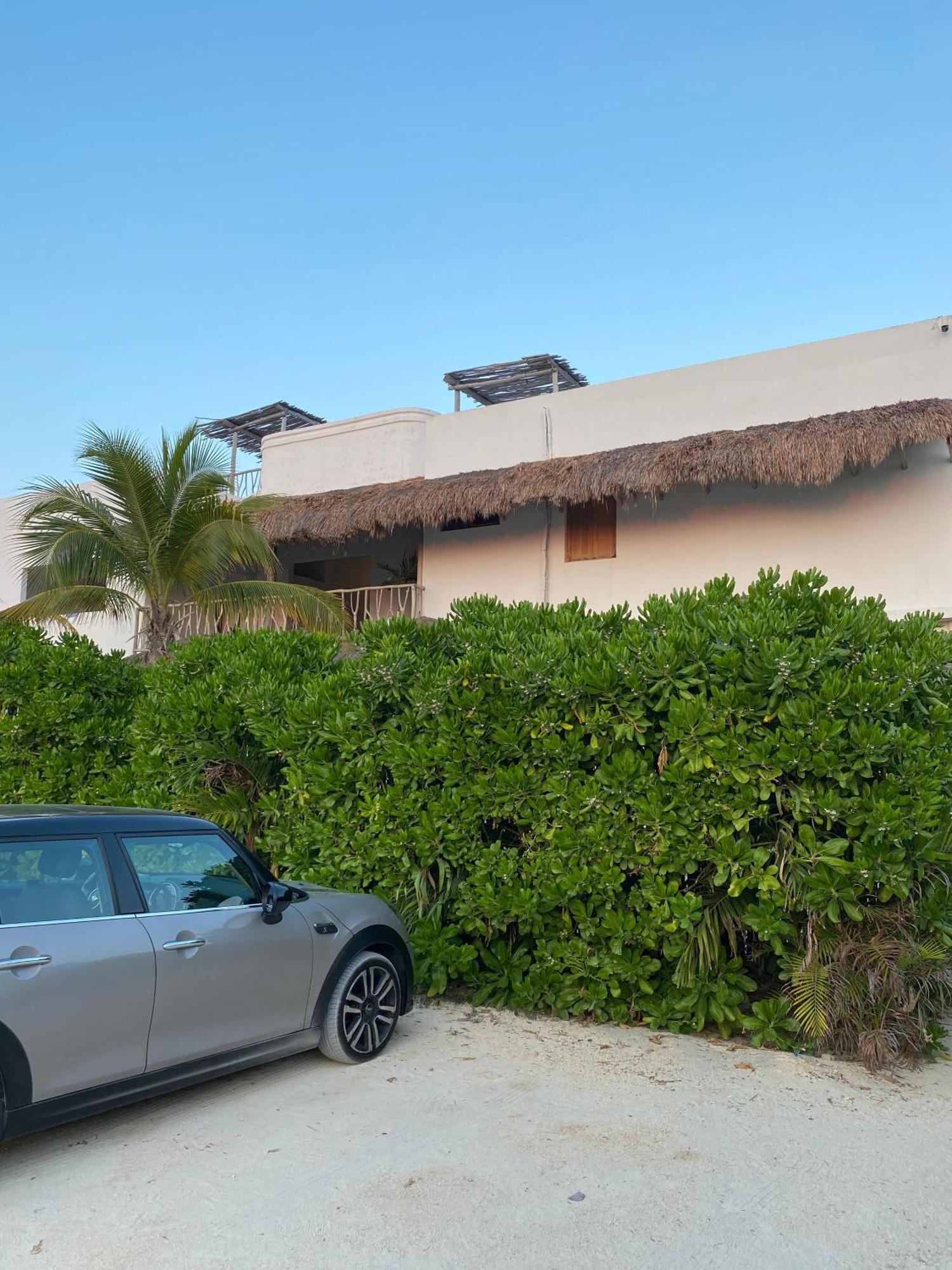 Punta Blanca Beach House Cancún Buitenkant foto